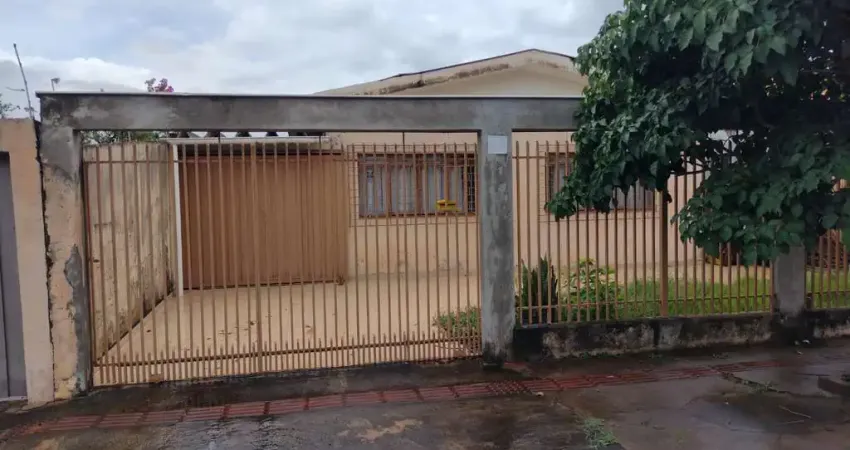 Casa com 3 quartos à venda na Rua Roma, Parque Residencial João Piza, Londrina