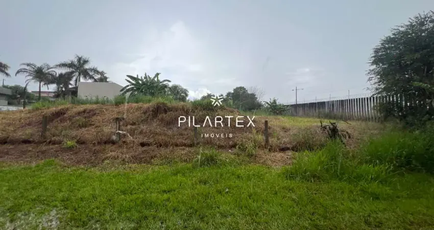 Terreno à venda no Condomínio Estância Santa Paula com 915m²