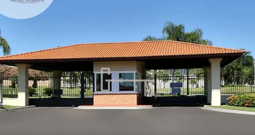 Terreno Condomínio Pereira Alvin Excelente terreno de esquina, com ampla metragem de 571,15 m²