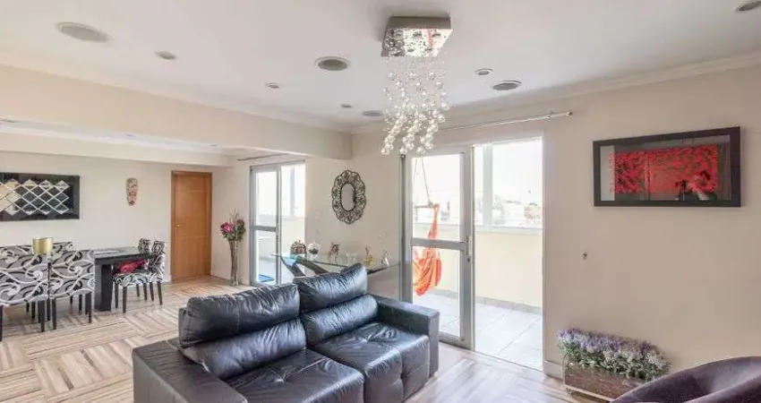 Cobertura reformada, toda moderna, terraço de 20x1,5. estão reformando o predio,