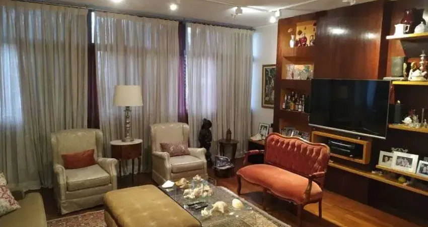 Na melhor e mais nobre localização residencial dos jardins, amplo apartamento