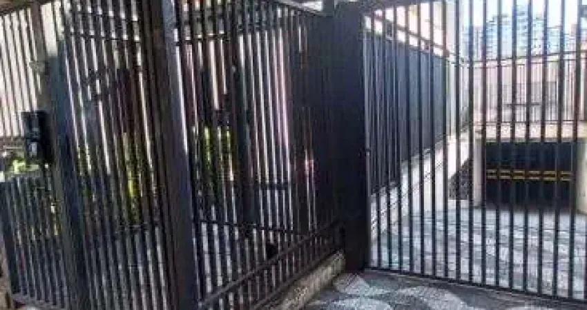 Localização privilegiada proximo ao metro santa cruz - mobiliado 3º de empregada ou opçional