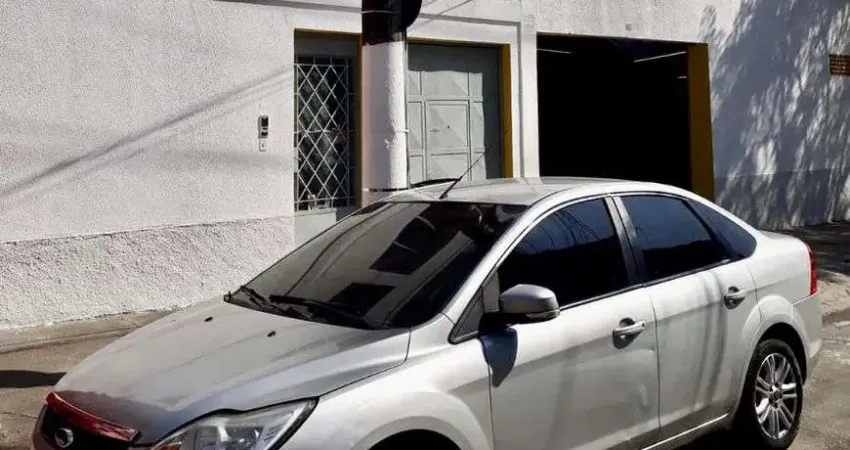 Galpão/depósito/armazém para venda e locação - com 580 metros precisa de reforma