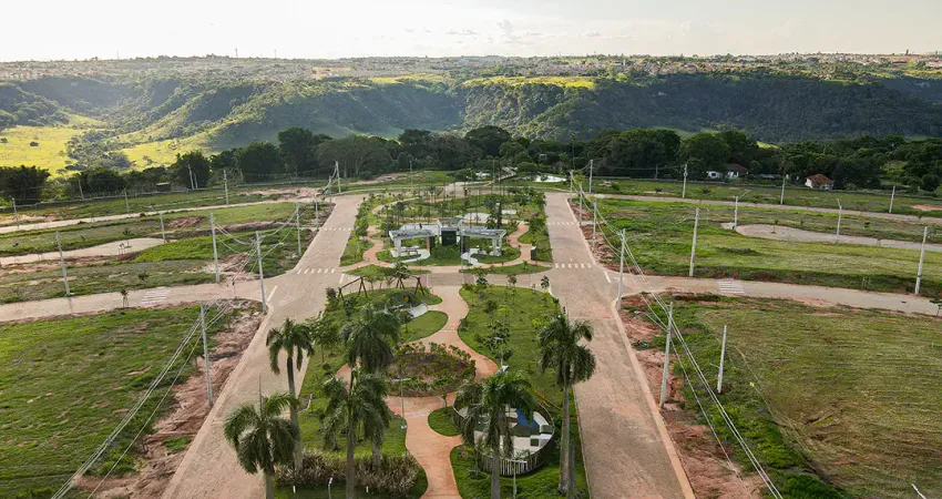 Seu lote no condominio mais bonito de marília, cercado de verde e com muito lazer.