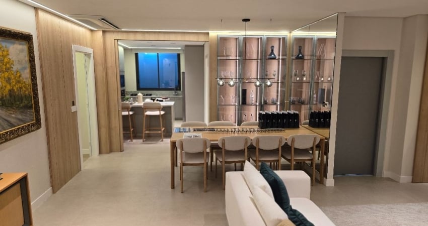 Apartamento com 3 quartos à venda no Água Verde, Curitiba 