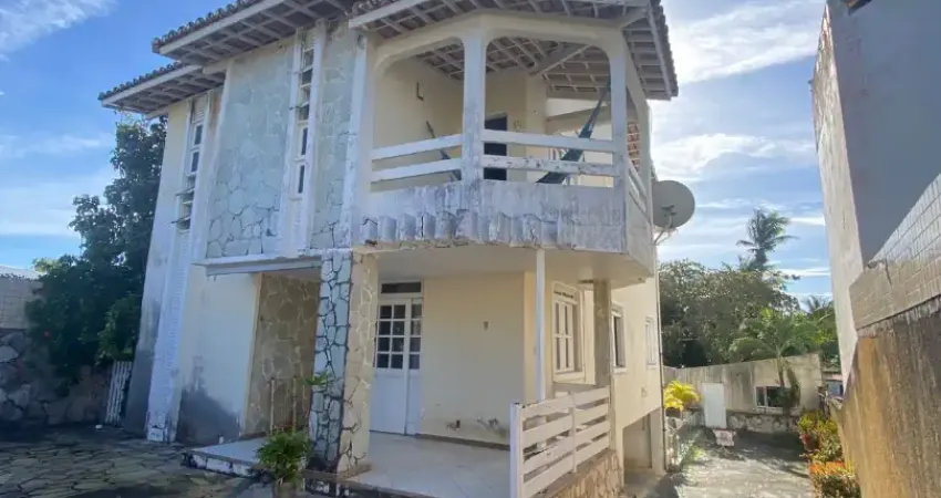 Magnífica casa 4/4 duplex em vilas do atlântico com edicula, pomar, piscina, jardim de inverno e garagem coberta