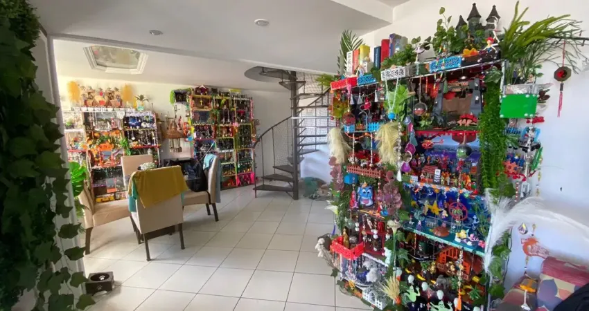 Ótima cobertura duplex de 3/4 no centro, a pouco metros do ferreira costa