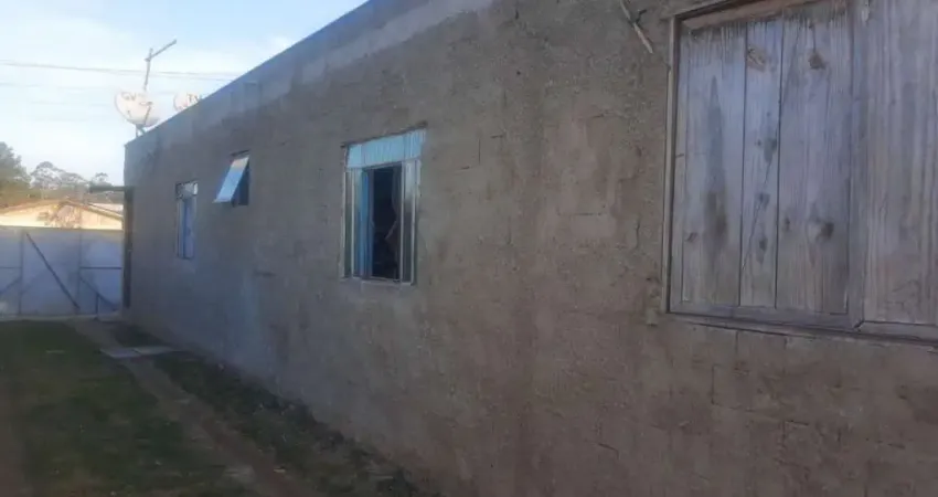 Casa em Alv. +- 100M² 3 Dorm. 1 Suíte R$ 400.000,00 - Piraquara/PR