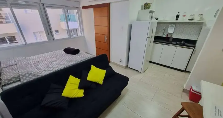Apartamento (sala living) com vista mar - temporada - embaré - santos