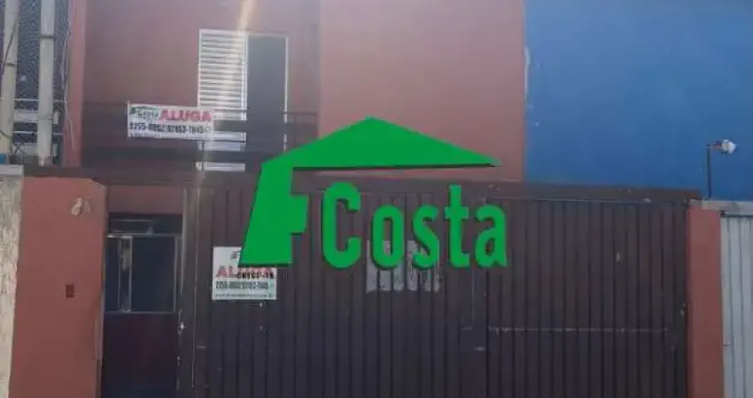 Casa com 2 quartos para alugar na Silvério de Carvalho, 92, Vila Carbone, São Paulo