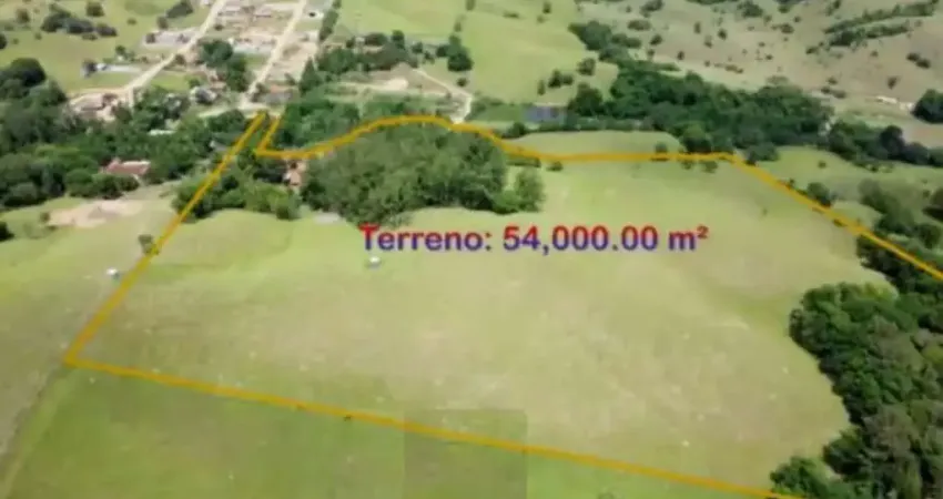 Chácara / sítio com 3 quartos à venda na Rua Alice Ayres de Moraes, Jardim Josane, Sorocaba