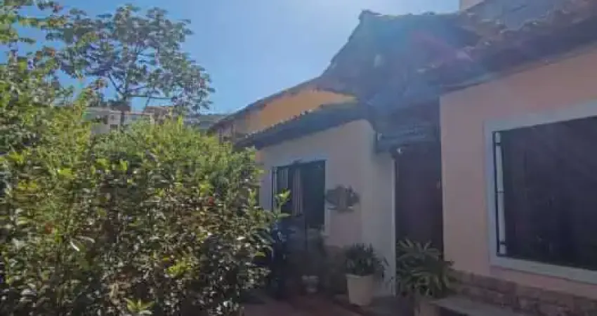 Casa com 3 quartos à venda na Rua Afonso Cláudio, Pitangueiras, Rio de Janeiro