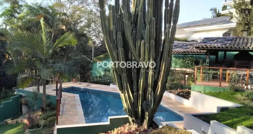 Casa granja viana 522m² 1447 m² de terreno vista para a mata 3 suites