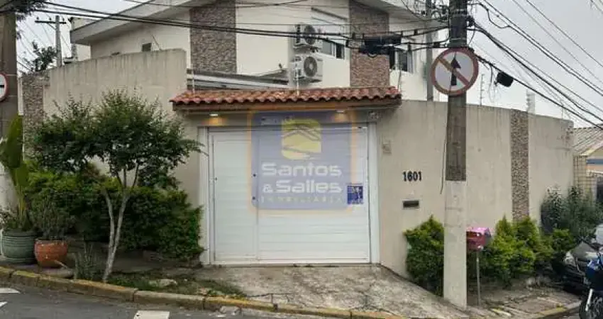 Excelente oportunidade de investimento: casa à venda em são caetano do sul-sp, boa vista. 3 quartos, 1 suíte, 4 banheiros, 2 vagas, 143m².