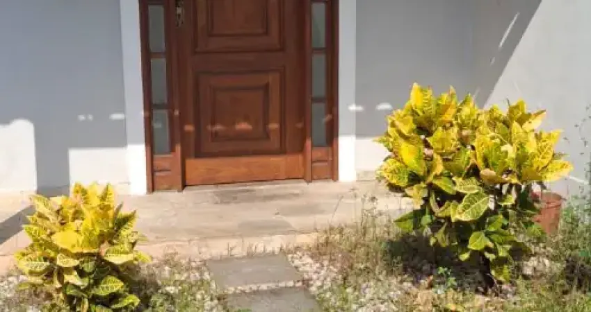 Anil, freguesia , r.j. casa duplex , 3 quartos , sala em 3 ambientes , cozinha grande e bem iluminda ,anil, rio de janeiro