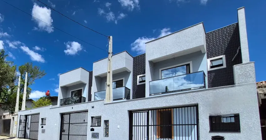 Sobrado geminado alto padrão com 3 dormitórios (1 suíte), terreno amplo e acabamento moderno – joão costa, joinville (sc)