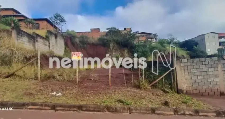 Terreno à venda na Avenida Quebec, Jardim Canadá, Nova Lima