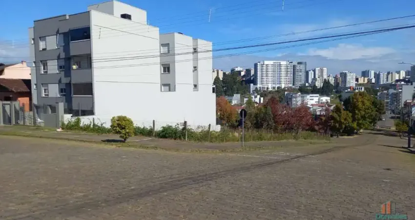 Terreno à venda no Cinqüentenário, Caxias do Sul 