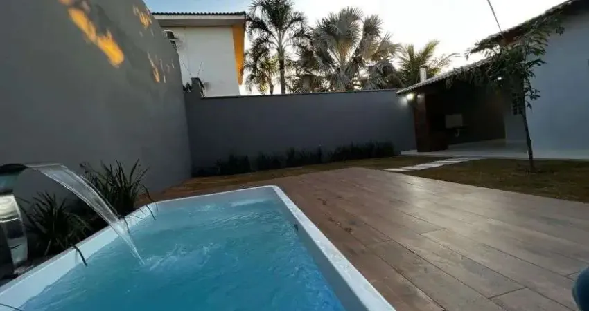 Casa bairro martins - 3/4 sendo 1 suíte - piscina e churrasqueira