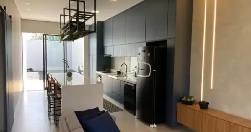 Belíssima casa à venda no bairro alto umuarama em uberlândia.