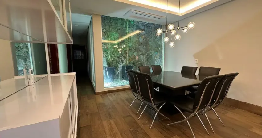 Casa com 3 quartos à venda na Cidade Jardim, Uberlândia