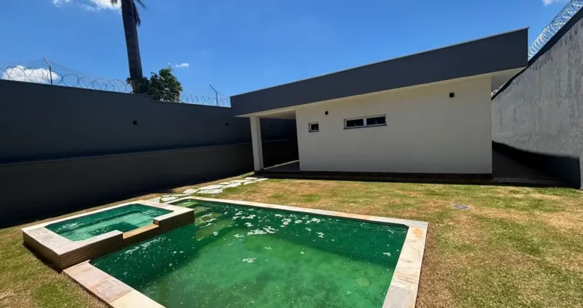 Casa com 3 quartos à venda na Cidade Jardim, Uberlândia