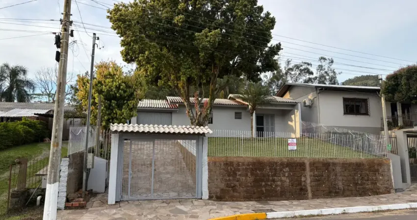 Casa com 3 quartos à venda na Avenida Vicente Prietto, Joaneta, Picada Café