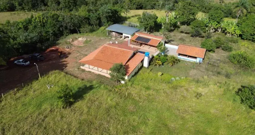 Imperdível sítio à venda em abadia dos dourados-mg, zona rural: 5 quartos, 2 suítes, 3 salas, 3 banheiros, 3 vagas e 14 hectares de área.