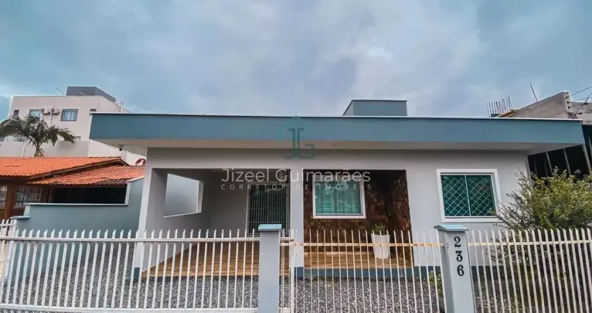Casa individual mobiliada com 3 dormitórios sendo 1 suíte à venda, 113 m² por r$ 750.000 - itajuba - barra velha/sc