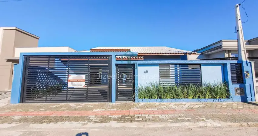 Casa individual com 3 quartos sendo 1 suíte e amplo pátio à venda, 115 m² por r$ 749.000,00 - itajubá ii - barra velha/sc