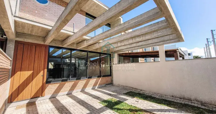 Sobrado triplex com 3 quartos sendo 1 suíte e terraço com hidro e churrasqueira à venda, 186 m² por r$ 1.080.000 - itacolomi - balneário piçarras/sc
