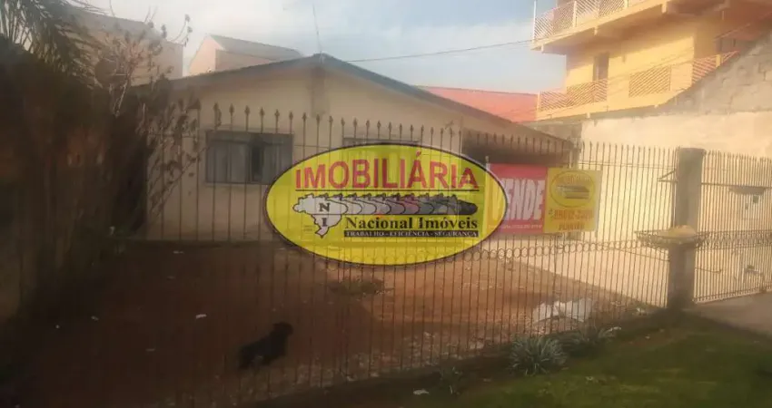 Casa com 3 quartos à venda na Rua Orestes Códega 1720, Pinheirinho, Curitiba