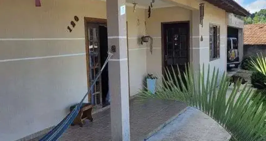 Vende-se casa 200 m² com 3 quartos sendo 1 suíte - agudos do sul - pr