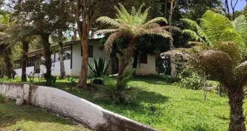 Vende-se chácara 20.000 m² com 4 quartos e 2 banheiros em são josé dos pinhais-pr