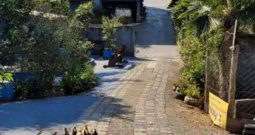 Vende-se casa 290 m² com 4 quartos sendo 3 suítes, terreno 942 m²,jd paulista- campina grande do sul