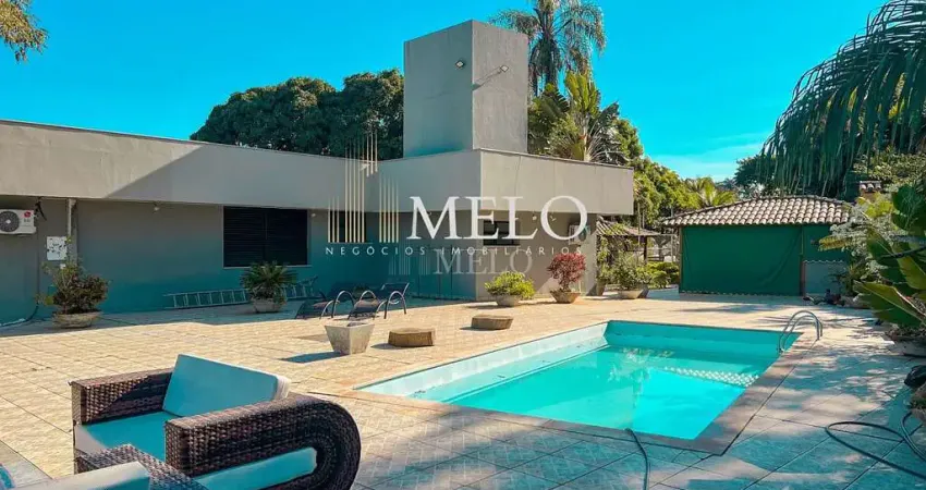 Belíssima mansão de frente para a lagoa à venda por r$ 5.000,000,00!