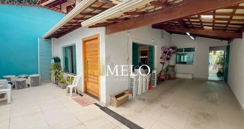 Casa com 3 quartos à venda na Rua Thomaz Naves, Santa Amélia, Belo Horizonte