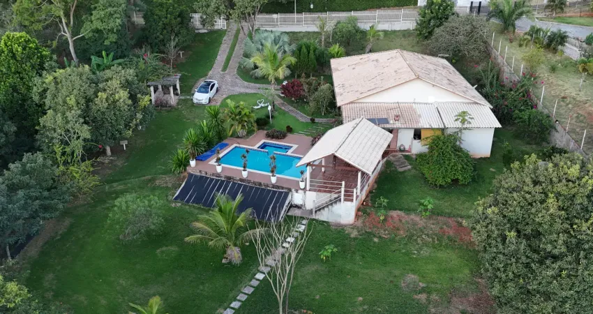 Seu refúgio a 35 km de goiânia: chácara 7.400 m² com piscina, pomar e espaço para pets