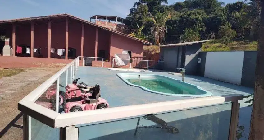 Vendo ótima chácara na zona sul com documentação ok. ( escritura)