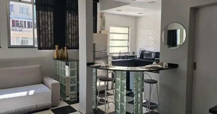 Apto quarto e sala 41 metros quadrados rua min viveiros de castro em copacabana - rj