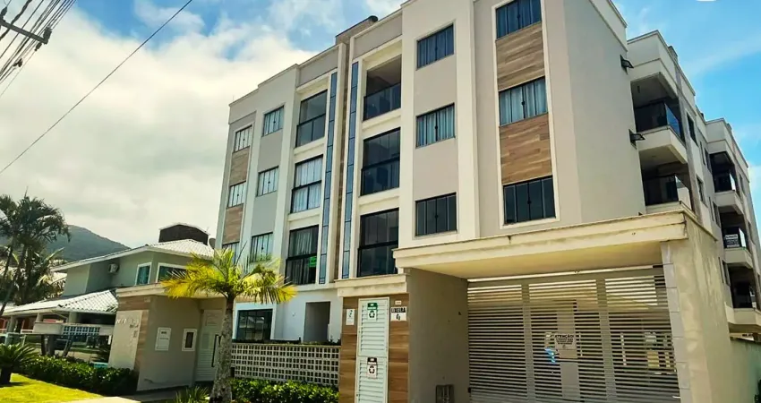 Apartamento mobiliado com 2 dormitórios e suíte na praia de palmas