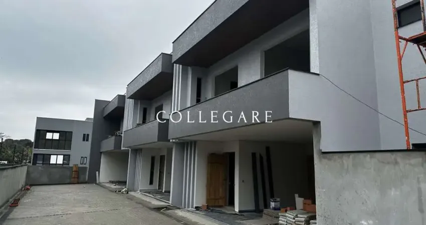 Casa com 3 quartos à venda na Rua Silva Jardim, Glória, Joinville