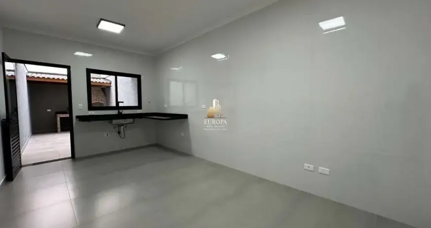 Casa com 3 quartos para alugar na Rua Adília Mercado Madureira, 81, Vila Marari, São Paulo