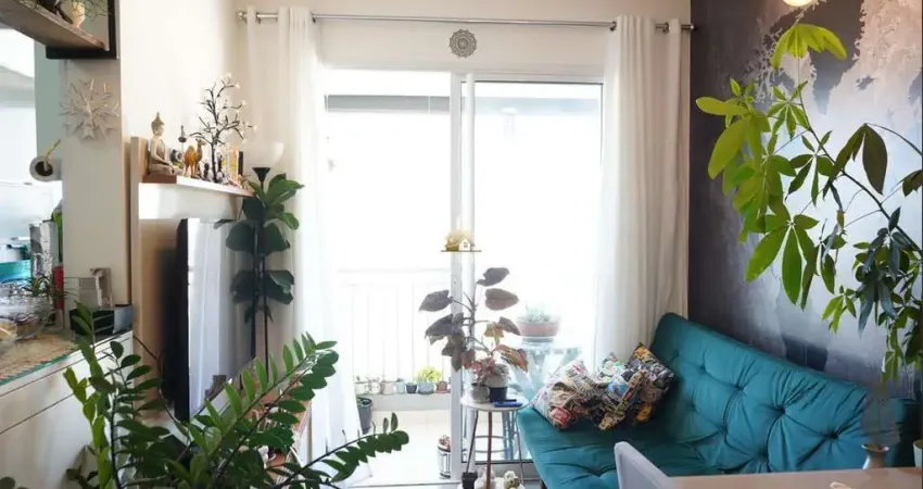 Apartamento 59m² - 2 Dormitórios, 1 banheiro e 1 vaga com varanda - Brás