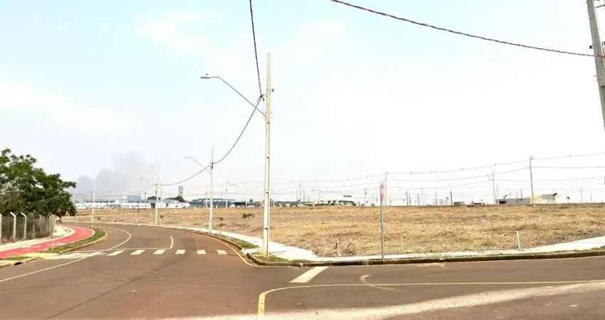 Excelente terreno próximo ao hospital santa casa de campo mourão.
loteamento planejado e moderno, com infraestrutura completa.
são 9 lotes na mesma quadra de frente para o bosque.