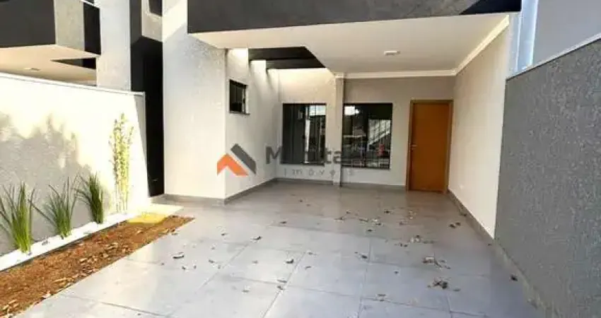 Casa a venda no Jardim Itaparica. Aceita MCMV. Pé direito alto.
Com 03 vagas de garagens e espaço gourmet. Aceita financiamento.