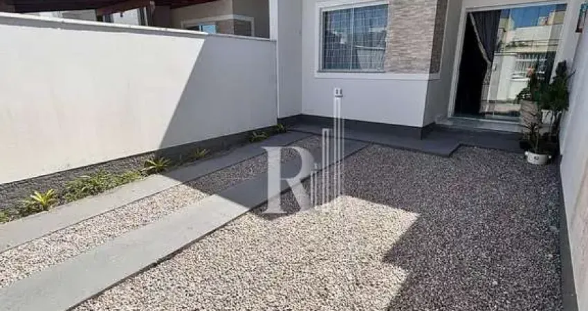 Casa à venda com 02 dormitórios, vaga de garagem, churrasqueira e área de lavanderia coberta, joáia