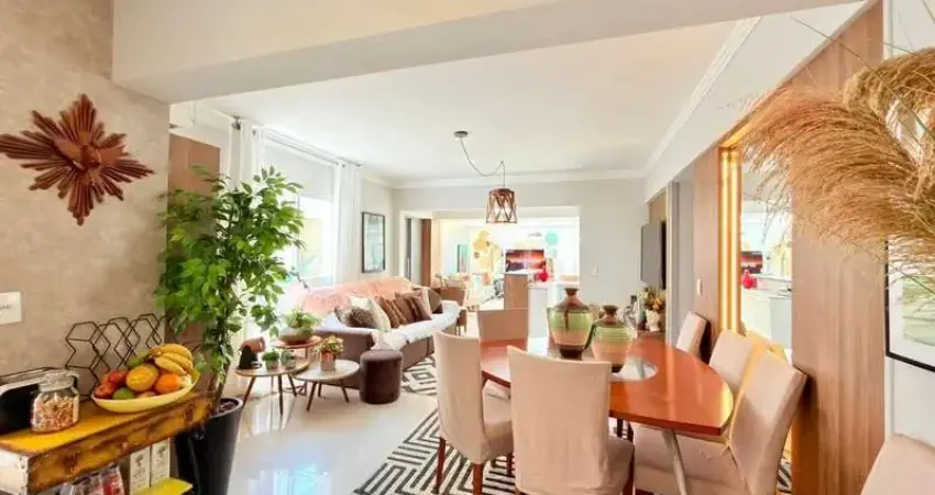 Apartamento à venda com 3 vagas e 2 terraços ótimos parece uma casa!