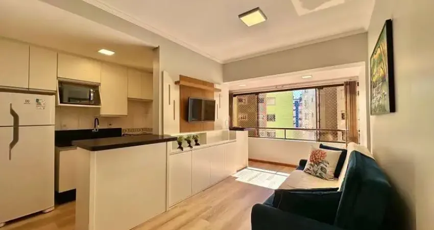 Apartamento à venda bem iluminado, revitalizado e com infra!!!