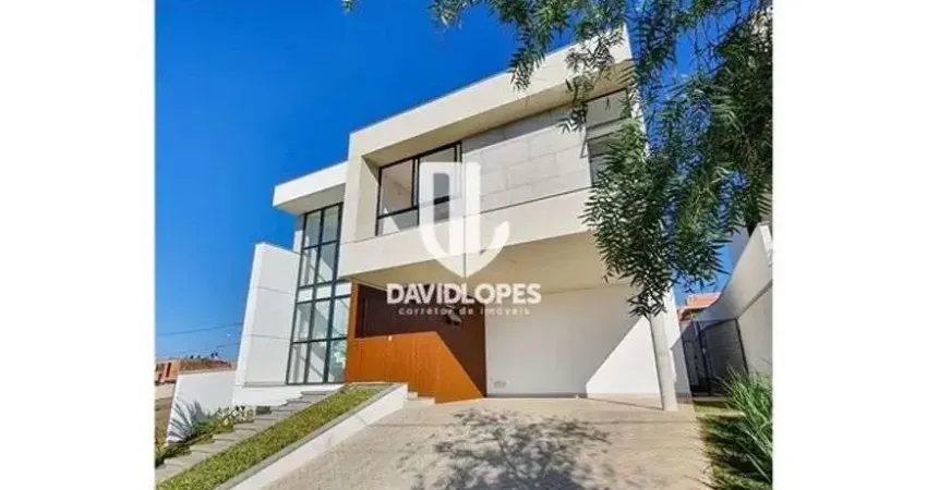 Casa de condomínio para venda tem 350 metros quadrados com 5 quartos